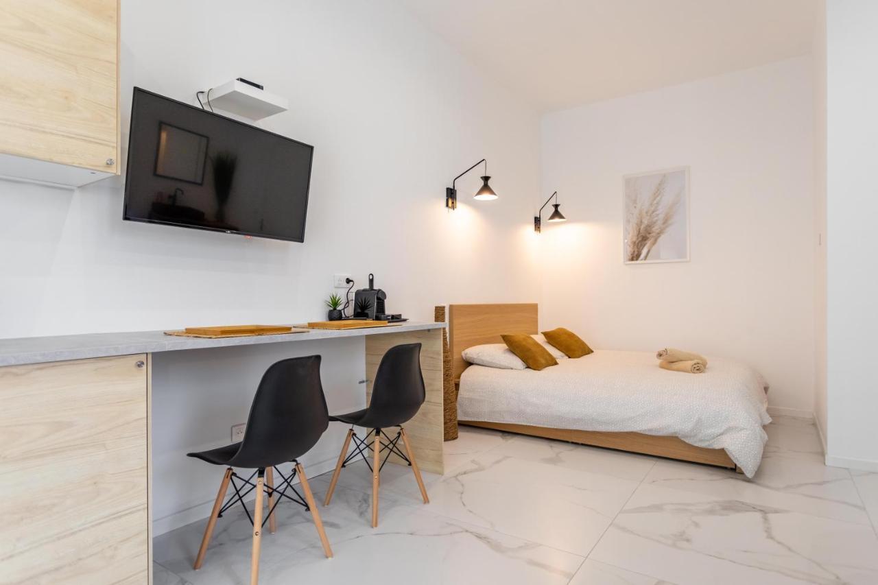 Love Room Jacuzzi Sauna Privatif Marsella Exterior foto